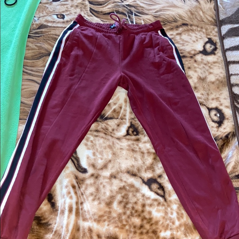 Hollister joggers